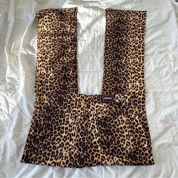 Bubblegum Wild Leopard Print Pants - Picture 2 of 8